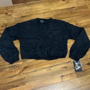 Girls cropped. Black. Size M 7/8. Art class